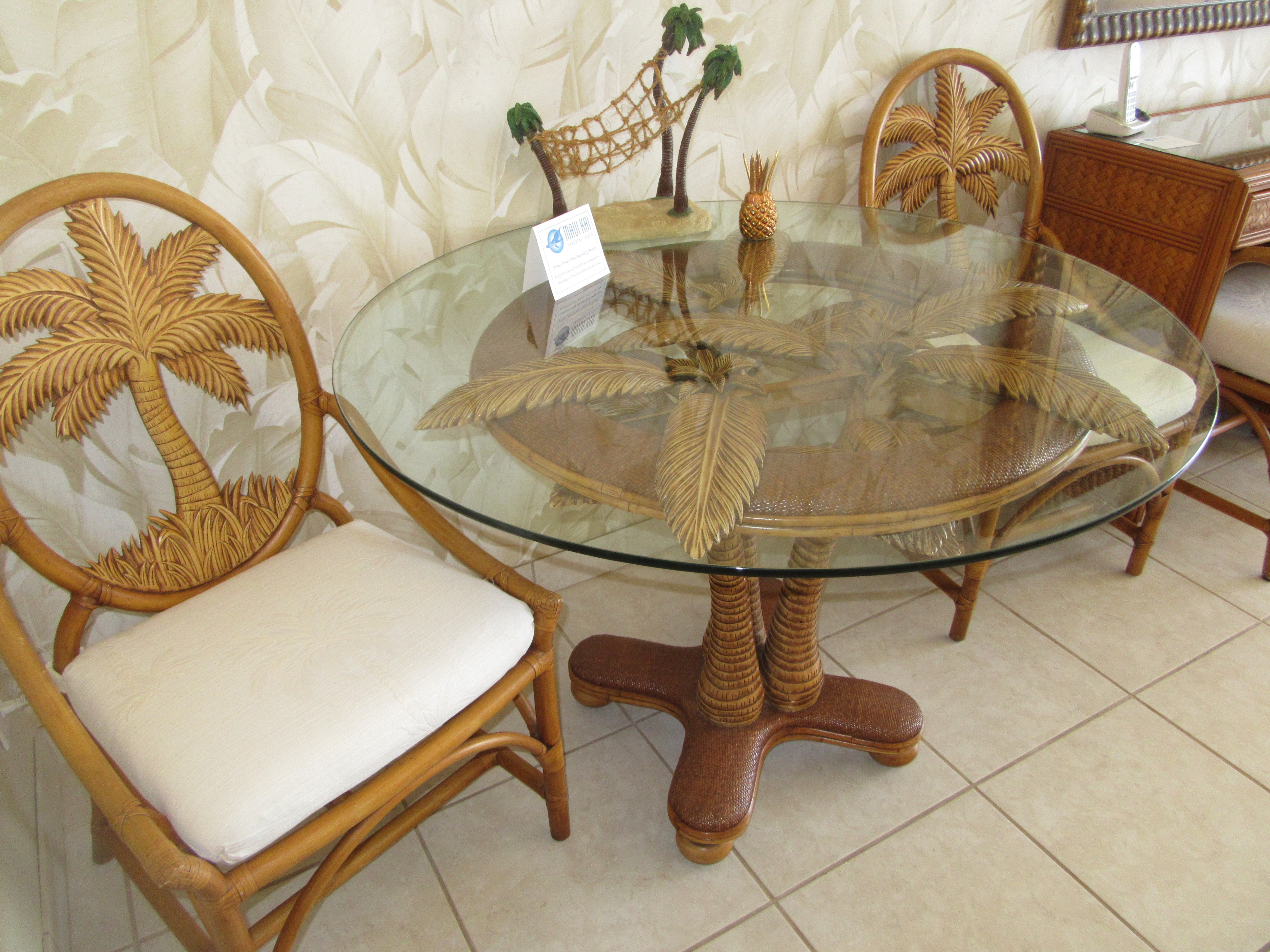 Island Style Decor Throughout