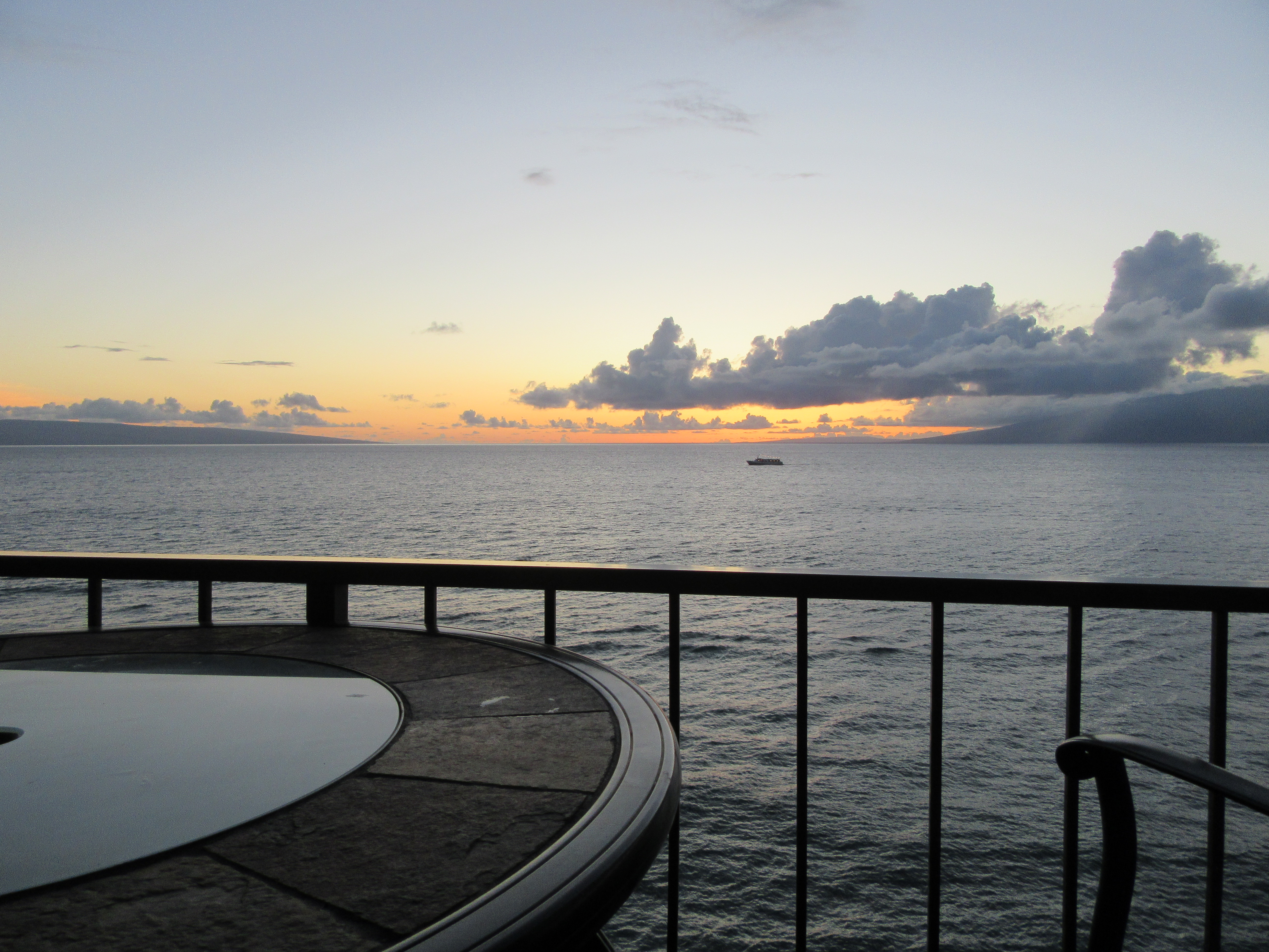 Maui Kai 806 unobstructed ocean views to Lanai and Molokai from private lanai, Kaanapali Beach vacation rental