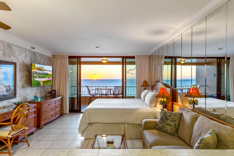Maui Kai 806 custom tiled bathroom with standing shower, oceanfront condo amenities